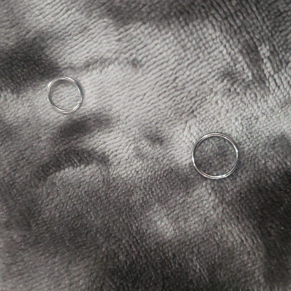 1 Nose rings BLACK